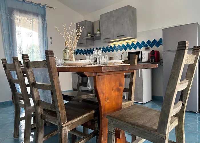 Su Nuraghe House * تانايونيلا